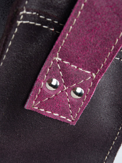 Bolso Asís en cuero Fucsia craquelado con diseño gráfico retro | Edición única