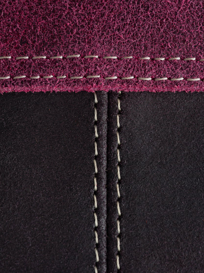 Bolso Asís en cuero Fucsia craquelado con diseño gráfico retro | Edición única